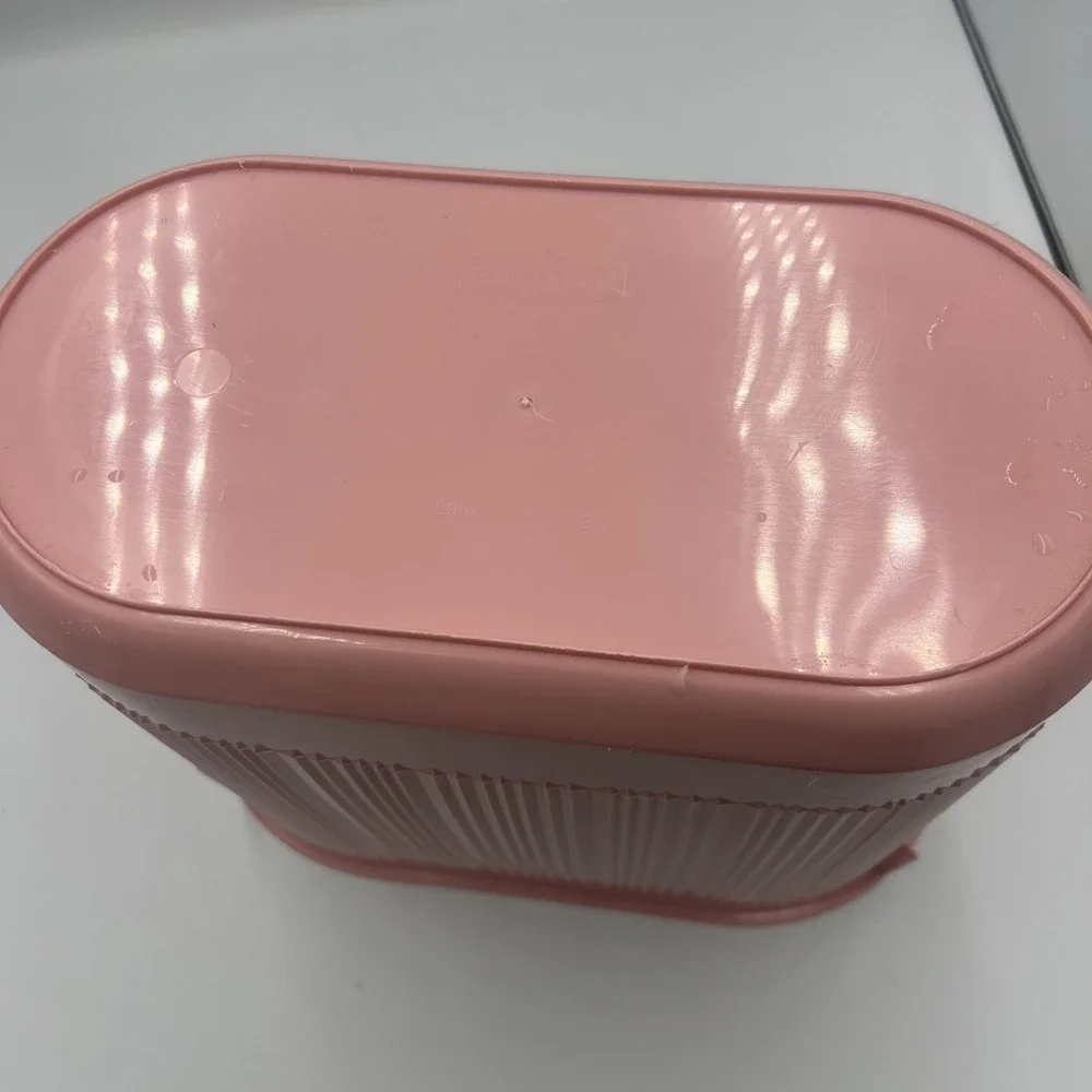 Mid Century‎ Vintage Rubbermaid Pink Ribbed Oval Trash Can Wastebasket 2954